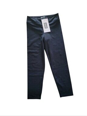 MIIK Capri Leggings, Lucy Mid Rise Capri, Black, Bamboo, XS, MIIK